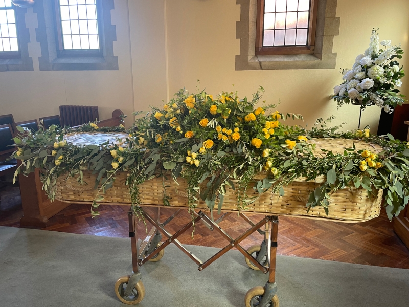 Spray of yellow roses