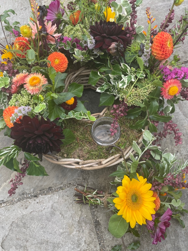 Posy Basket Wreath