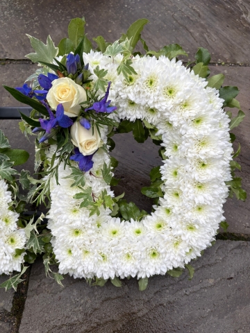 Foliage edged letters DAD