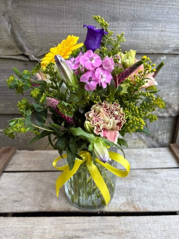 Lizzy Cottage Garden Arrangement