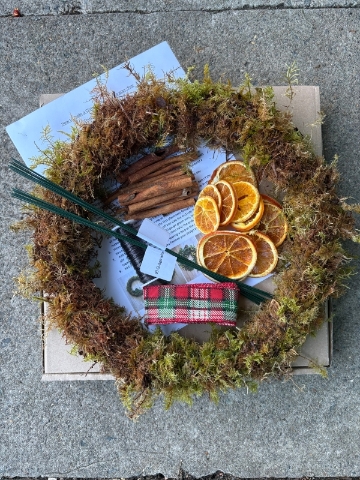 New tartan wreath kit