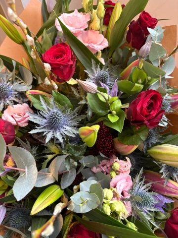 Red roses and Lily Bouquet