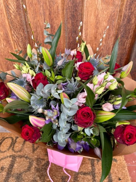 Red roses and Lily Bouquet